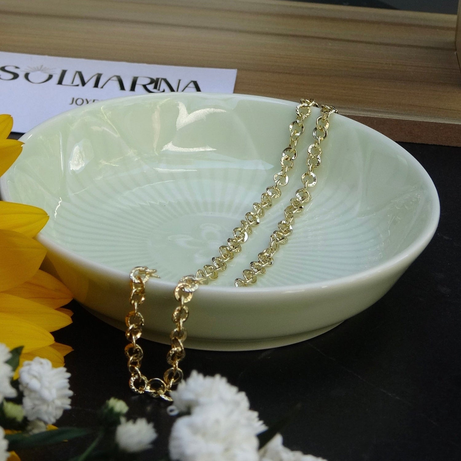 Collares